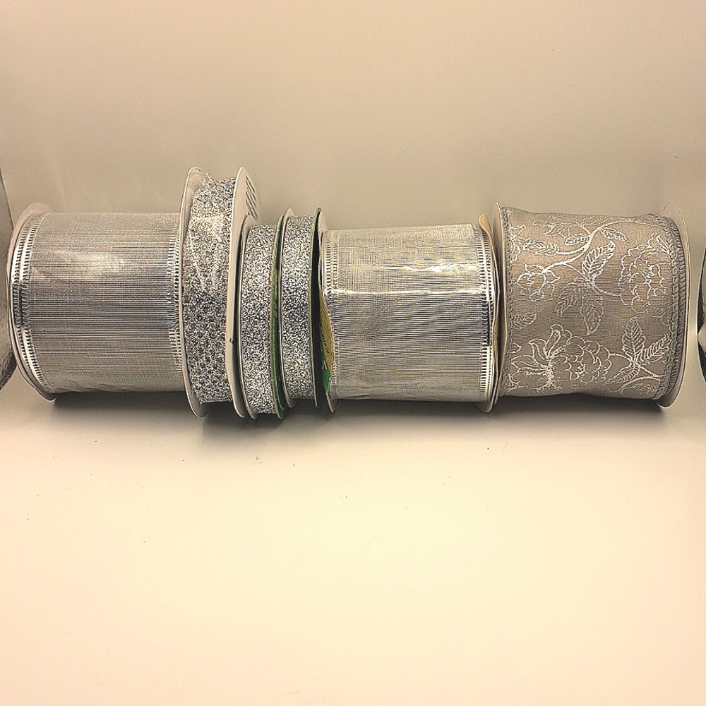 6 Silver Metalic Christmas Craft Ribbons - Picture 2 of 9